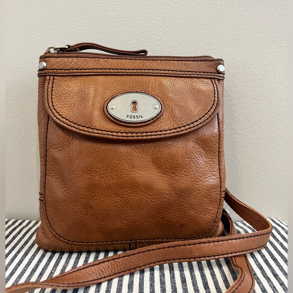 Vintage Fossil Tan Leather Crossbody